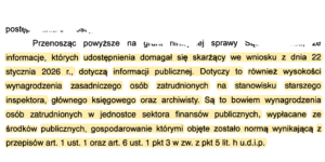 Polish legal text about disclosing information and salaries of public-sector employees (senior inspector, chief accountant, archivist).