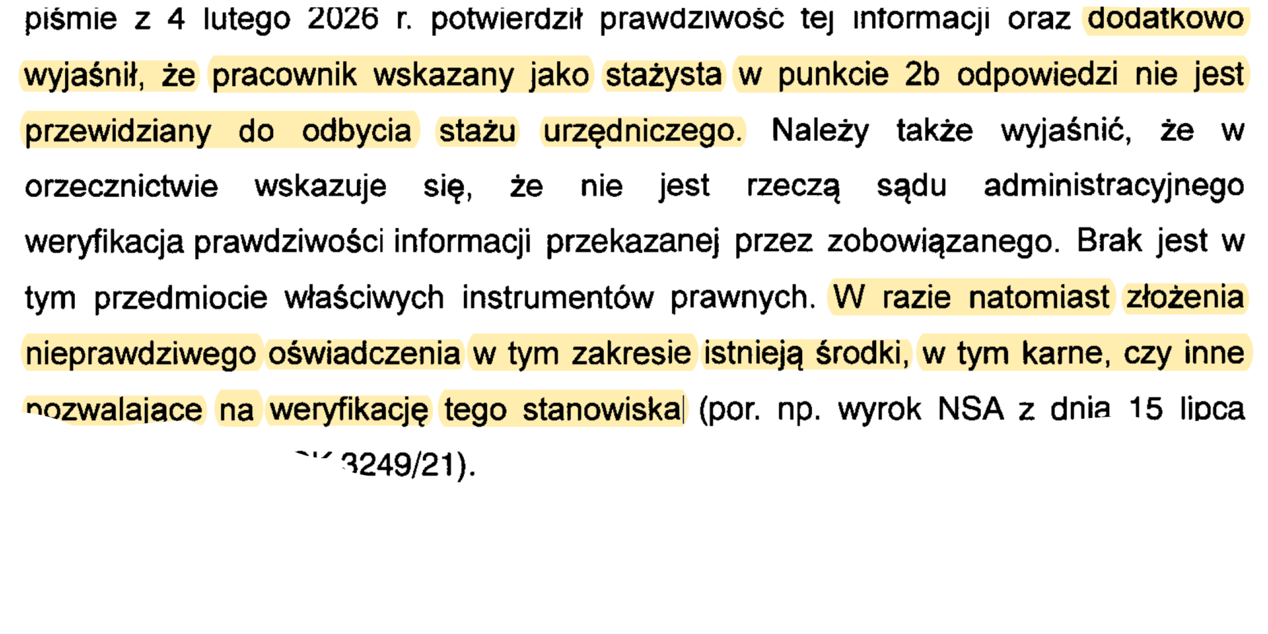 3 - "Solidarność" Pracowników Sądownictwa i Prokuratury Polish legal document page with yellow highlighted phrases, emphasizing statements about an intern not required to complete an official internship and notes on verification of information and penalties for false statements.